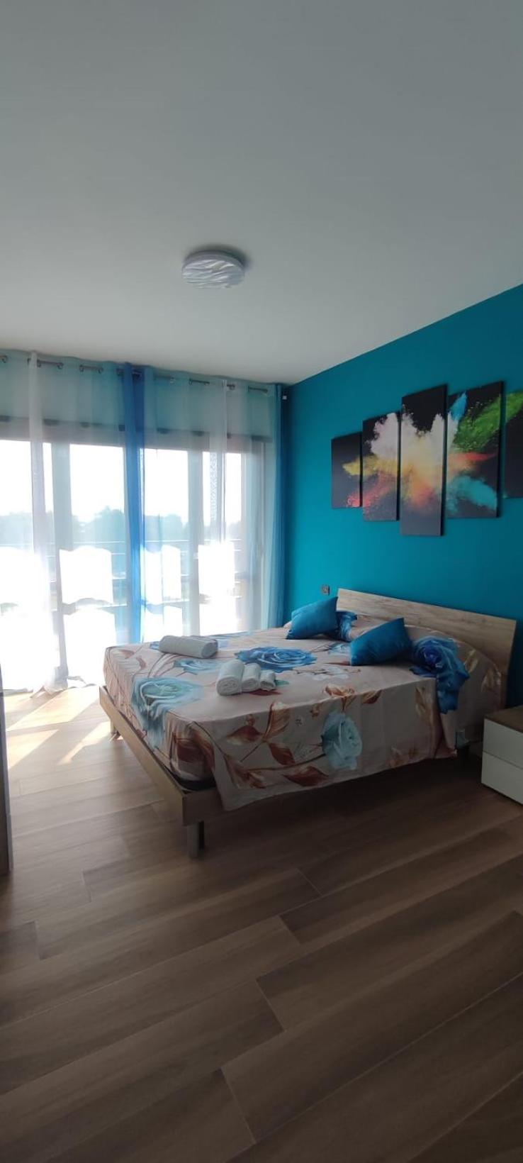 Love Home Apartament Near The Airport Φιουμιτσίνο Εξωτερικό φωτογραφία