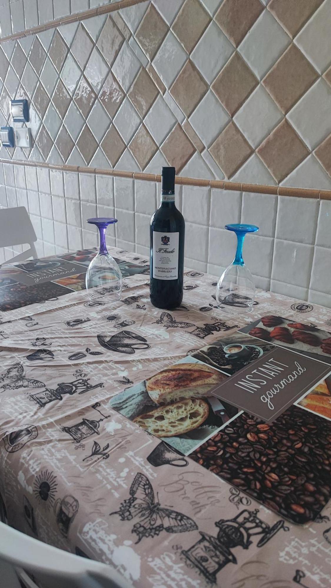 Love Home Apartament Near The Airport Φιουμιτσίνο Εξωτερικό φωτογραφία